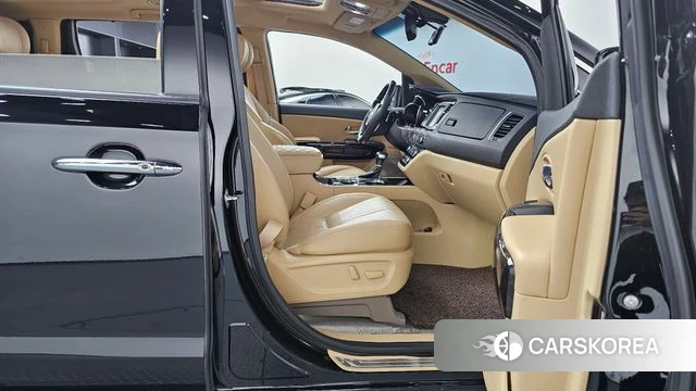 Kia The New Carnival id 4543672 из Кореи 18