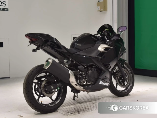 Проданный Kawasaki NINJA 400 2018 из Японии, фото 2