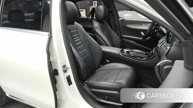 Mercedes-Benz E-Class W213 id 4717877 из Кореи 18