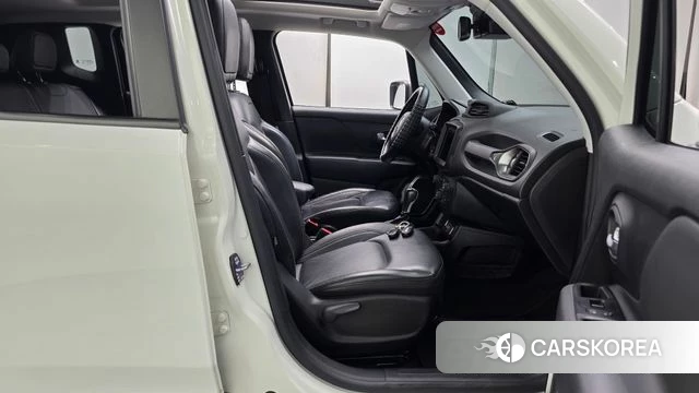 Jeep Renegade id 4894988 из Кореи 18