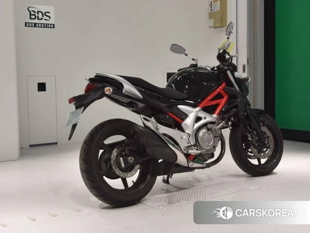 Проданный Suzuki GLADIUS 400 2010 из Японии, фото 2