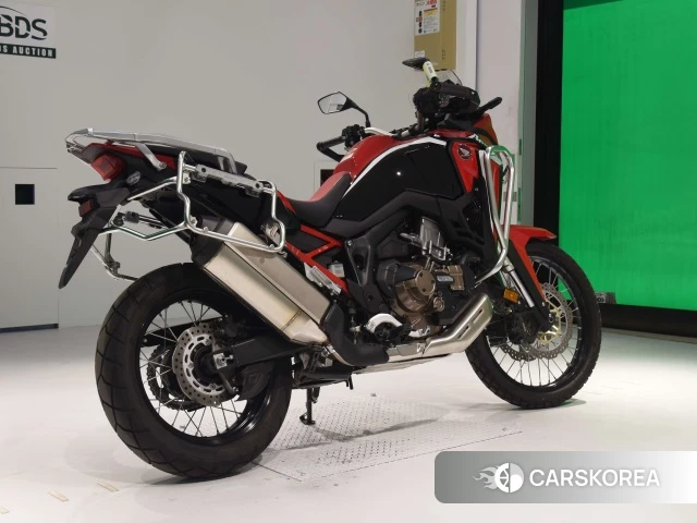 Проданный Honda CRF1100L AFRICA TWIN DCT 2022 из Японии, фото 2