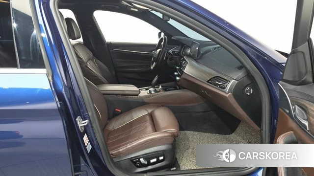 BMW 5 Series (G30) id 4895637 из Кореи 18