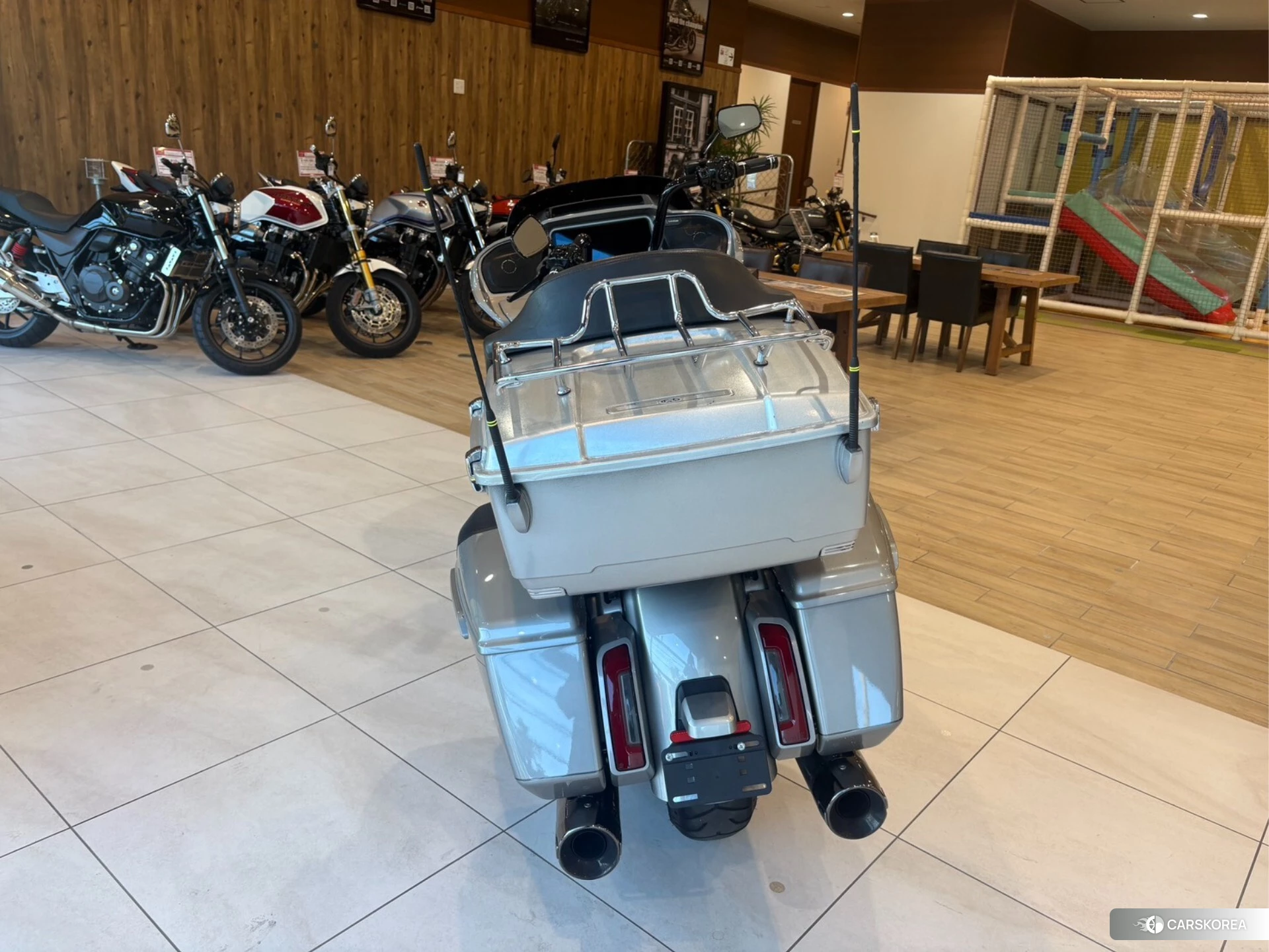 Harley-Davidson Road Glide FLTRXSE1800 CVO id 4373752 из Японии 18