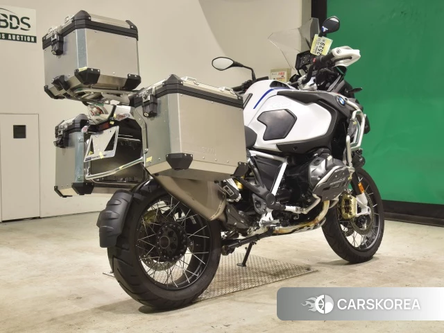 Проданный BMW R1250GS ADVENTURE 2022 из Японии, фото 2