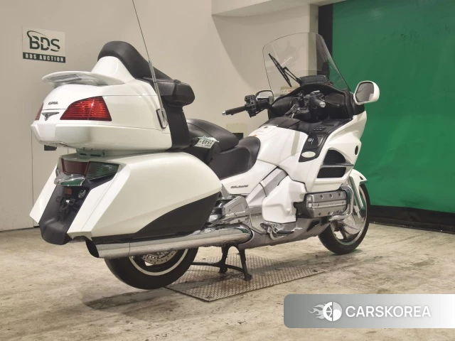 Проданный Honda GL1800 2012 из Японии
