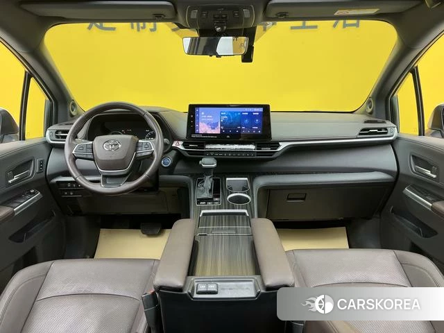 Toyota Saina id 4258444 из Китая 18