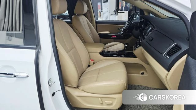 Kia The New Carnival id 4595943 из Кореи 18