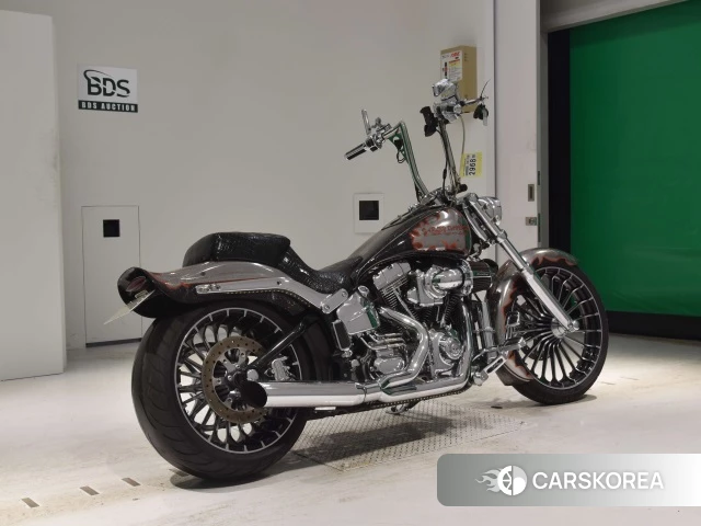 Проданный Harley-Davidson Softail Breakout FXSB CVO 2014 из Японии, фото 2