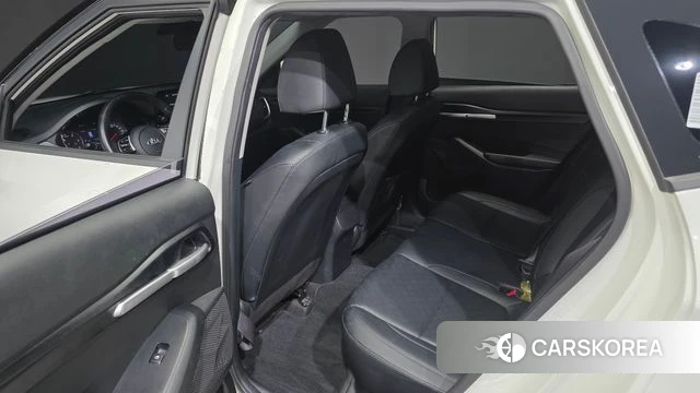 Kia Seltos id 4672061 из Кореи 18