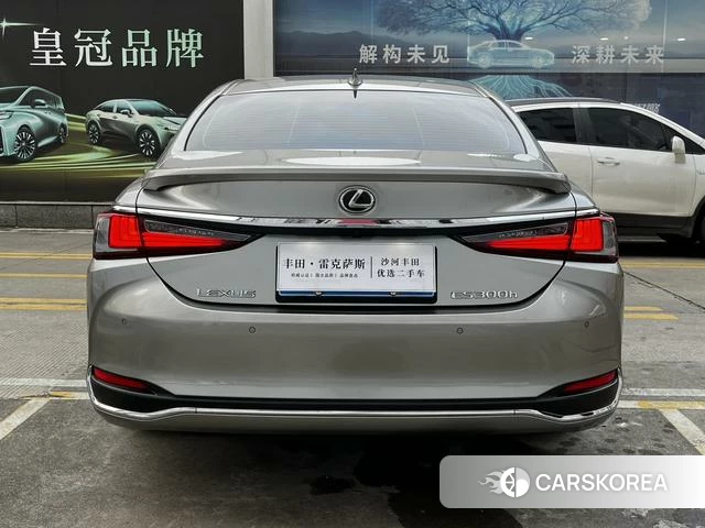 Lexus ES id 4279402 из Китая 18