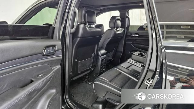 Jeep Grand Cherokee id 4396613 из Кореи 18