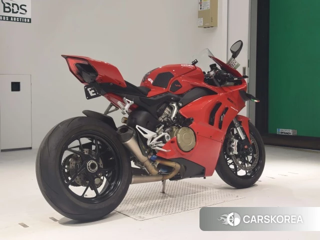 Проданный Ducati PANIGALE V4 2021 из Японии, фото 2