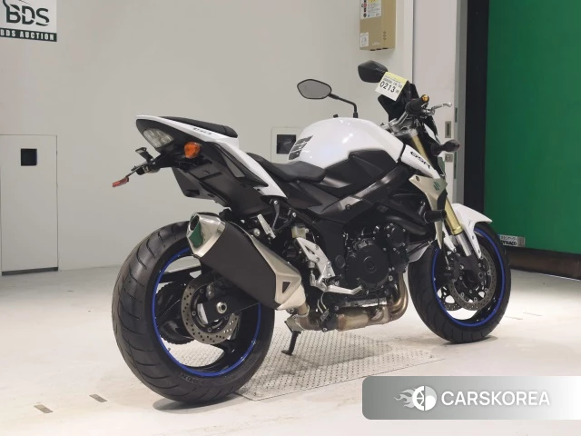 Проданный Suzuki GSR750 2012 из Японии, фото 2