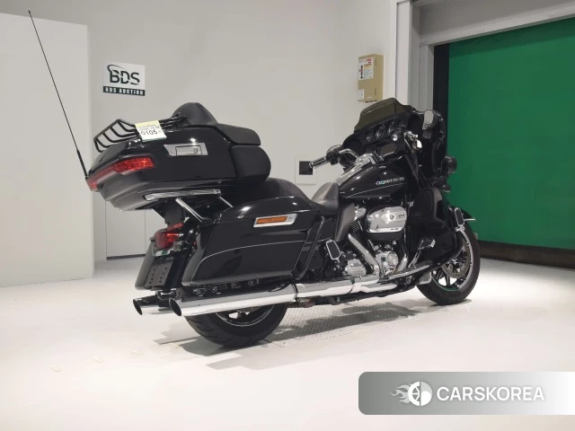 Проданный Harley-Davidson Electra Glide FLHTK1740 2017 из Японии, фото 2