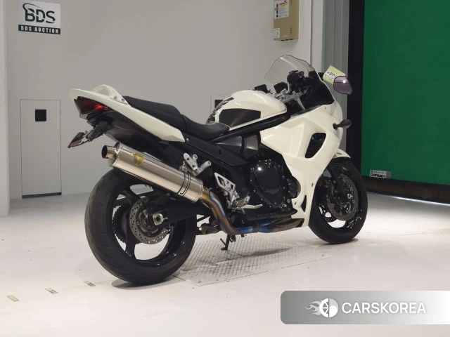 Проданный Suzuki BANDIT 1250F 2011 из Японии, фото 2