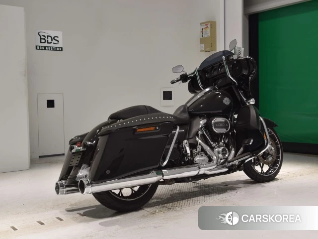 Проданный Harley-Davidson Street Glide FLHXS1870 2021 из Японии, фото 2