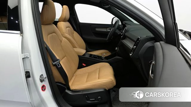 Volvo XC40 id 4389184 из Кореи 18