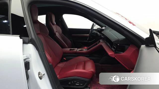 Porsche Taycan id 4529172 из Кореи 18