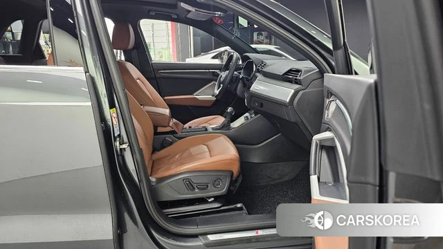 Audi Q3 (F3) id 4603487 из Кореи 18