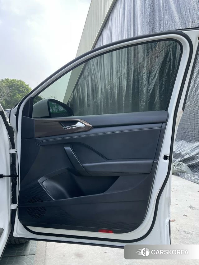 Volkswagen Tuyue id 4276499 из Китая 18