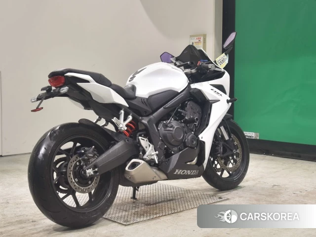 Проданный Honda CBR650R 2023 из Японии, фото 2