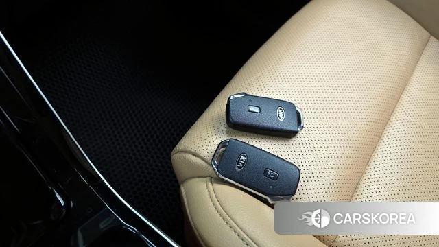 Kia K7 Premier Hybrid id 4397254 из Кореи 18