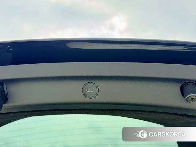 Tesla Model Y id 3896259 из Китая 18