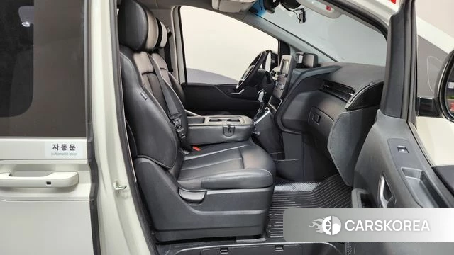 Hyundai Staria id 4549818 из Кореи 18