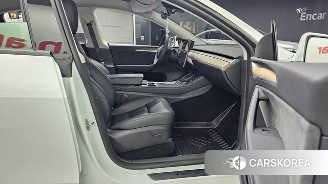 Tesla Model Y id 4584789 из Кореи 18