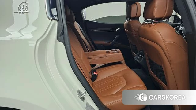 Maserati Ghibli id 4775502 из Кореи 18