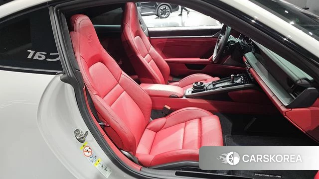 Porsche 911(992) id 4897934 из Кореи 18