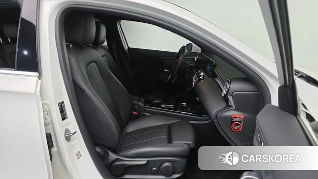 Mercedes-Benz A-Class W177 id 4224539 из Кореи 18