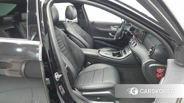 Mercedes-Benz E-Class W213 id 4711719 из Кореи 18