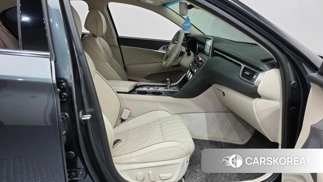 Genesis G70 id 4849761 из Кореи 18