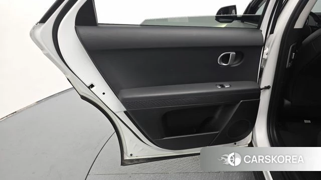 Hyundai Ionic 5 id 4904658 из Кореи 18