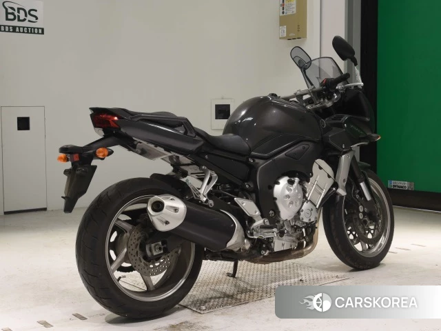 Проданный Yamaha FZ1 FEATHER 2013 из Японии, фото 2