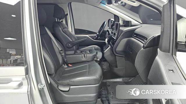 Hyundai Staria id 4870620 из Кореи 18