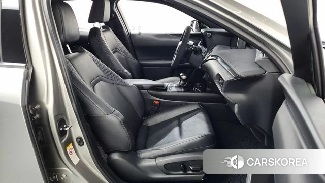 Lexus UX250h id 4508313 из Кореи 18