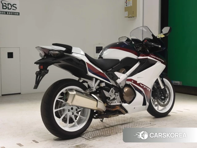 Проданный Honda VFR800F 2023 из Японии, фото 2