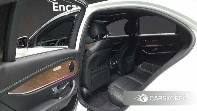 Mercedes-Benz E-Class W213 id 4720297 из Кореи 18