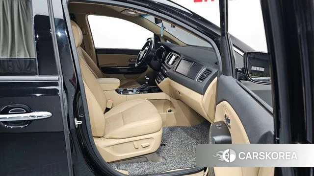 Kia The New Carnival id 4285819 из Кореи 18