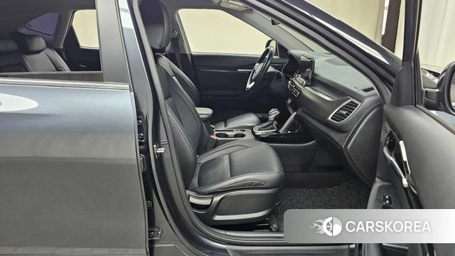 Kia Seltos id 4424325 из Кореи 18