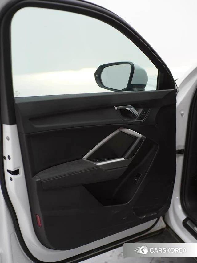 Audi Q3 id 4273798 из Китая 18