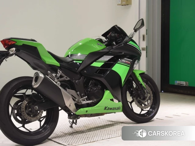 Проданный Kawasaki NINJA 250 ABS 2014 из Японии, фото 2