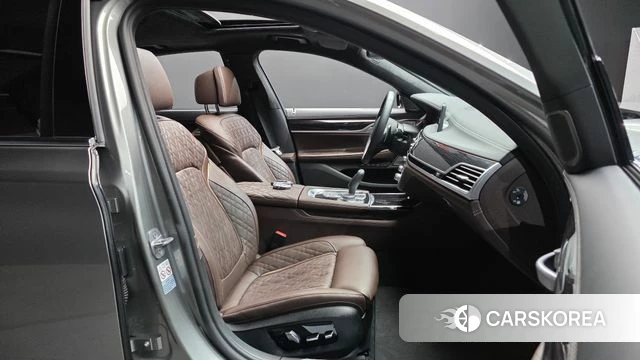 BMW 7 Series (G11) id 4550949 из Кореи 18