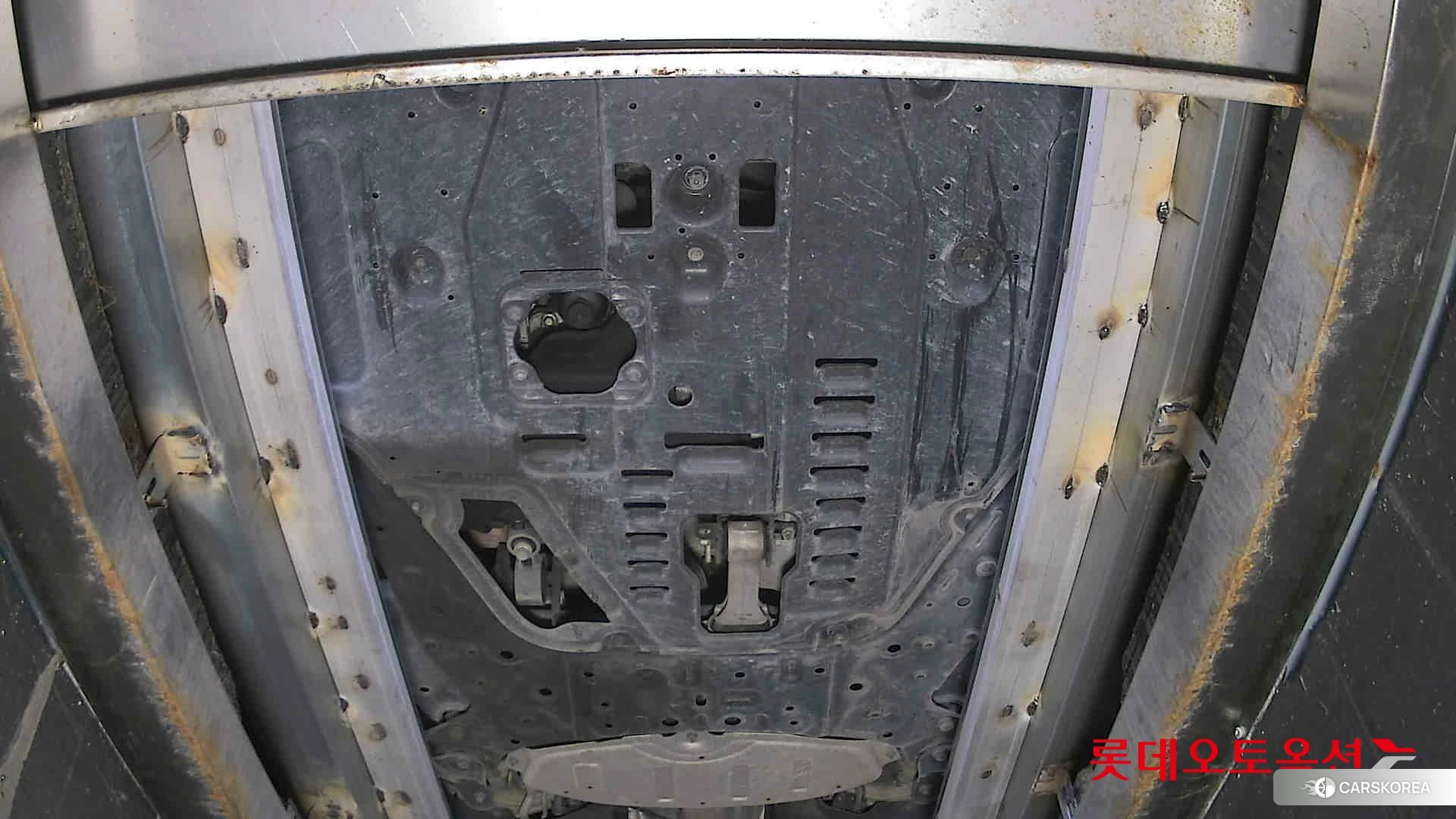 Kia Carnival id 3882095 из Кореи 18