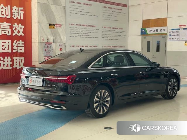 Audi A6L id 4348964 из Китая 18