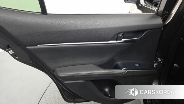 Toyota Camry (XV70) id 4717085 из Кореи 18