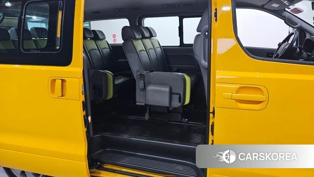 Hyundai The New Grand Starex id 4447421 из Кореи 18